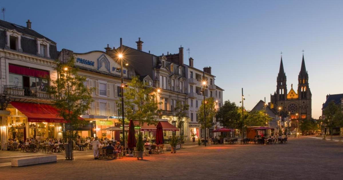 T3 Moulins Avec Garage Proche Gare Apartment Екстериор снимка